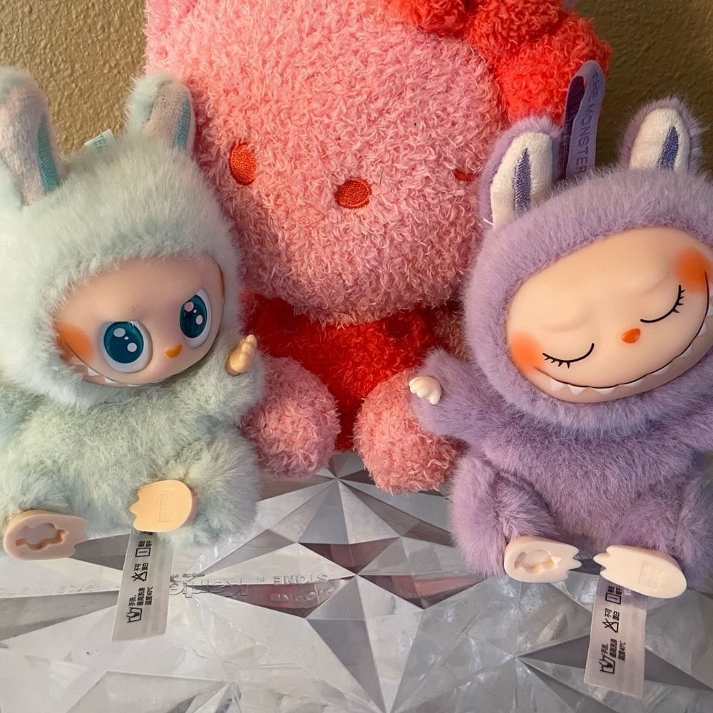 The Monsters Pop Mart Pink and Purple Figures & Pink Hello Kitty Plush - Picture 2 of 12